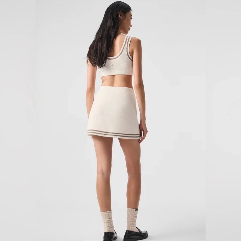 Alo Yoga Tennis Club Sweater Knit Bra Ivory Gravel Size x Small NWOT